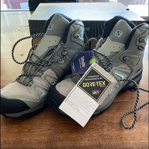 Saloman Womens hiking boot.